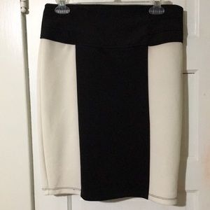 Off white and Black high waist pencil skirt